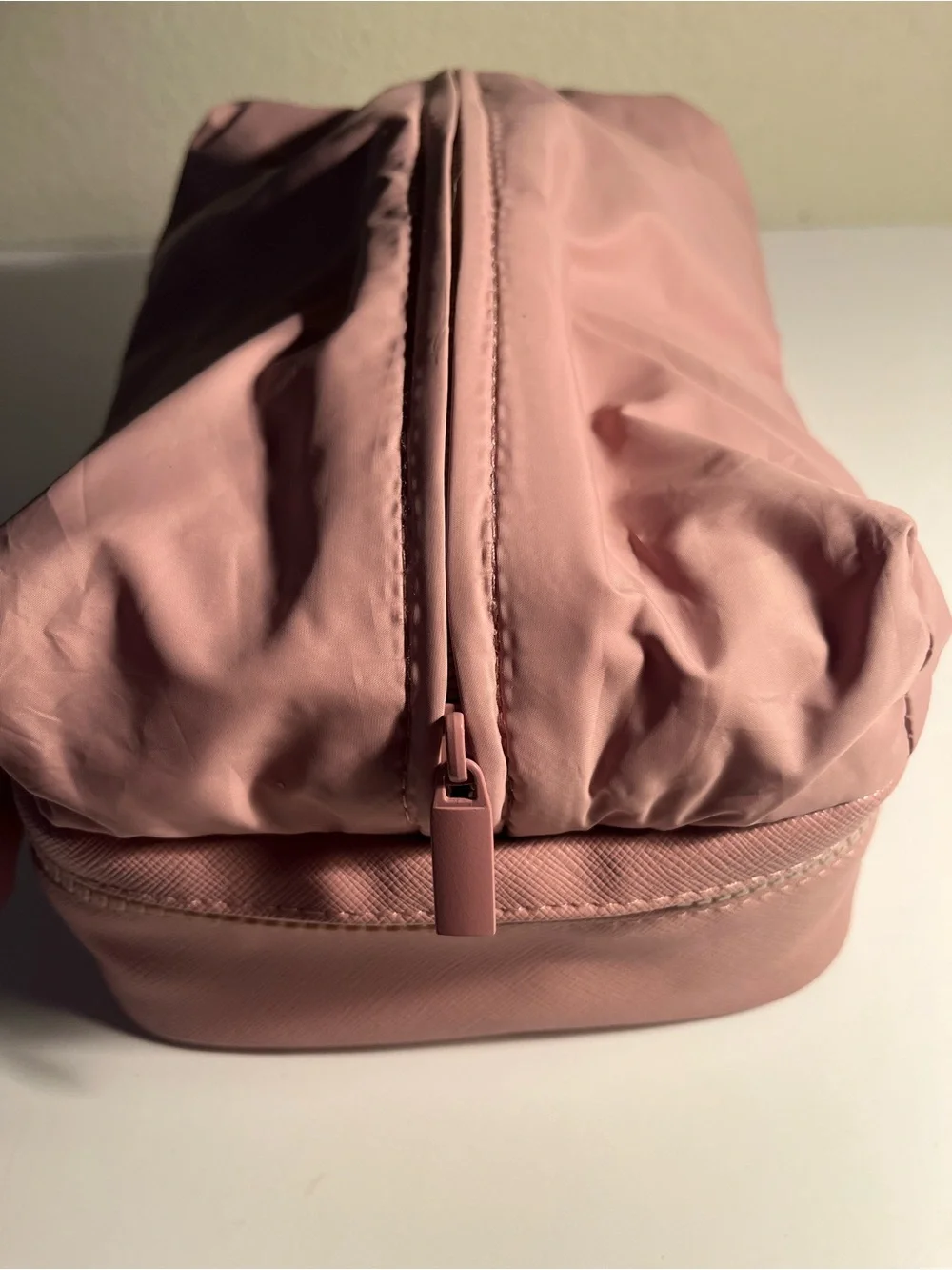 Rare Beauty Dusty Pink Textured Cosmetic Case🎀🎀🎀🎀🎀🎀🎀